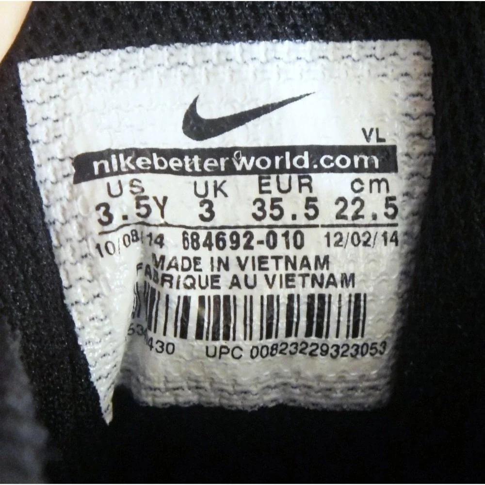 NIKE Vapor Boys Baseball Cleats Size 3.5 Youth Black and White